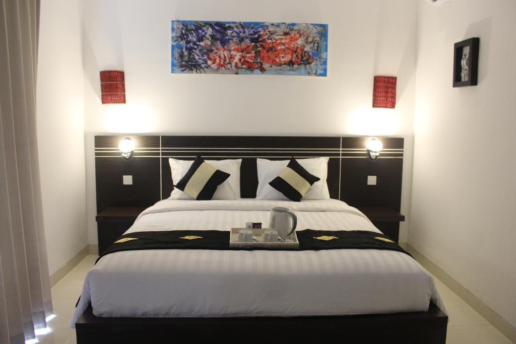 The Diana Suite Kuta Lombok Exterior foto